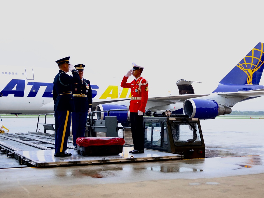 Korean War remains returned to South Korea via Osan Air Base