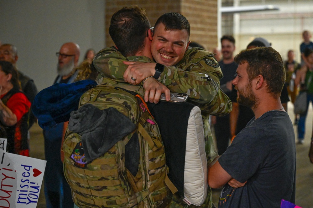 Welcome home: 386 AEW Airmen reunite with Herk Nation