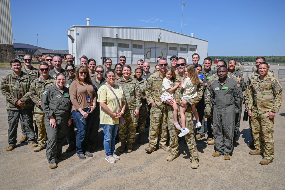 Welcome home: 386 AEW Airmen reunite with Herk Nation