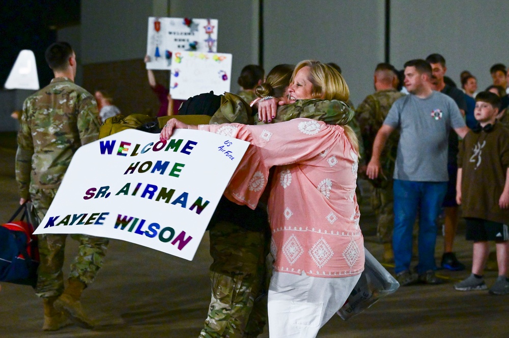 Welcome home: 386 AEW Airmen reunite with Herk Nation