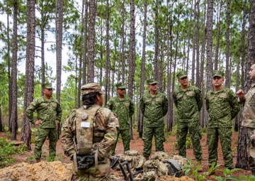 PISAJ 21 participants visit newly enlisted Soldiers during the Forge