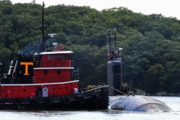 Albany arrives at Submarine Base New London for homeport shift