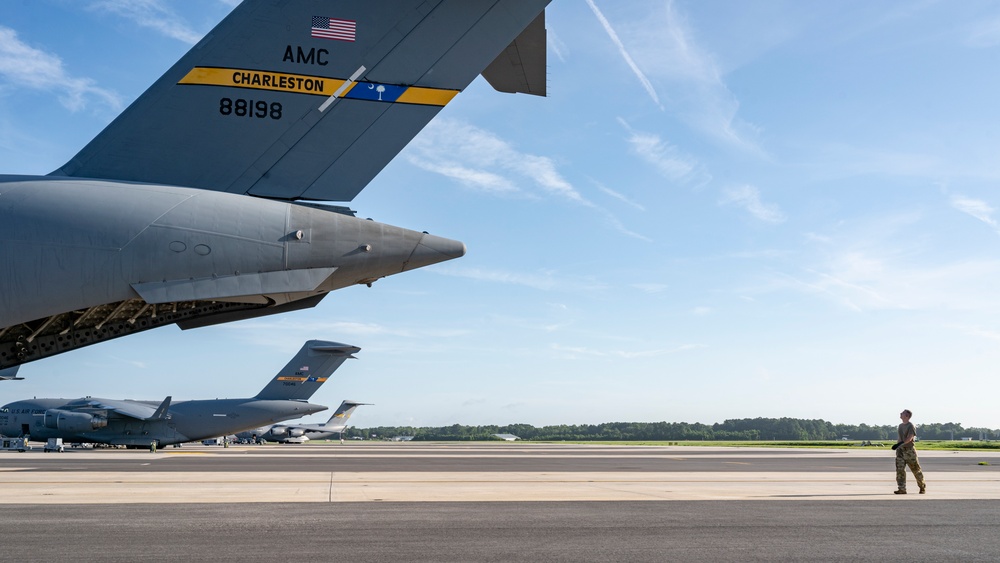 Sun, Sky, C-17: Charleston local training sortie