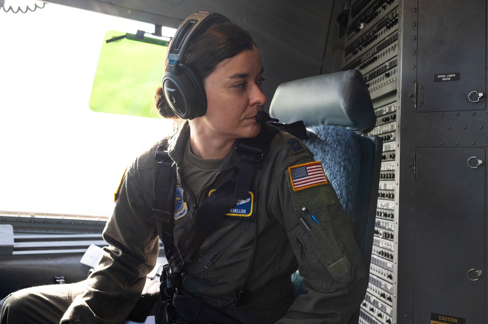 Sun, Sky, C-17: Charleston local training sortie