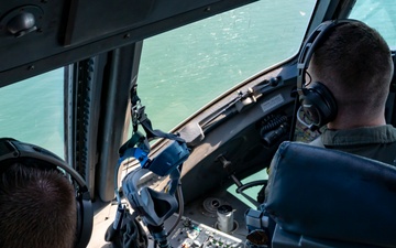 Sun, Sky, C-17: Charleston local training sortie