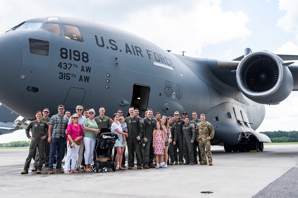 Sun, Sky, C-17: Charleston local training sortie