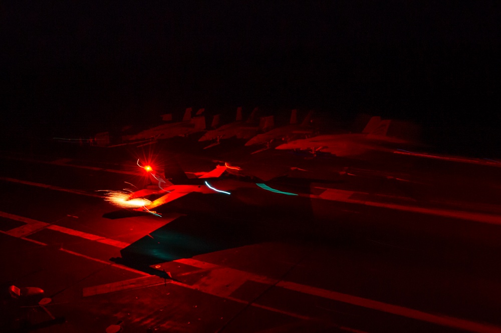 Abraham Lincoln conducts flight operations