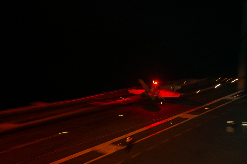 Abraham Lincoln conducts flight operations