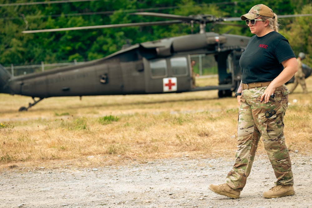 Medical Care MAINEiacs Conduct Vital Training