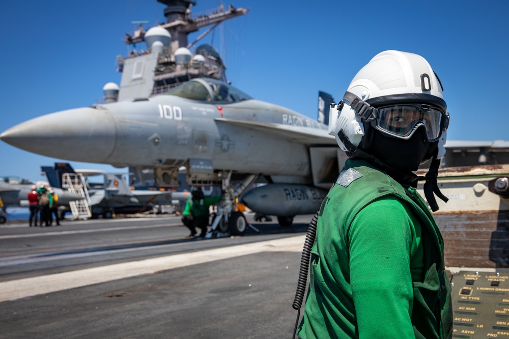 USS Gerald R. Ford (CVN 78) Sailor Confirms Launch Parameters
