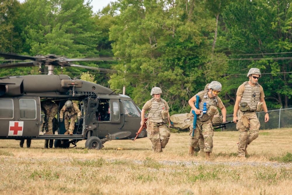 Medical Care MAINEiacs Conduct Vital Training