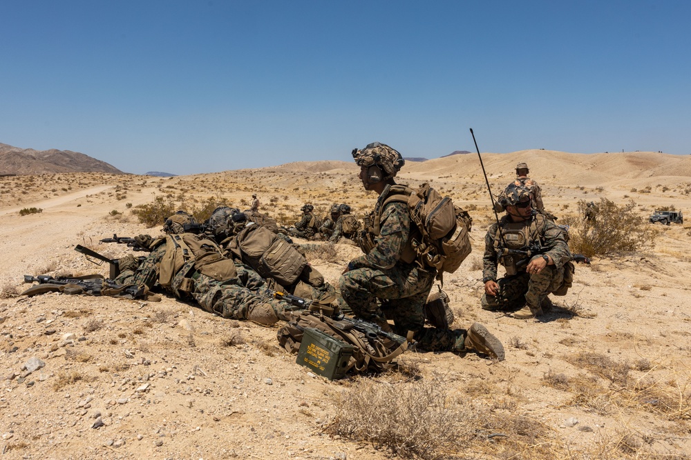 V25 Marines conduct an AFX during SLTE 4-25