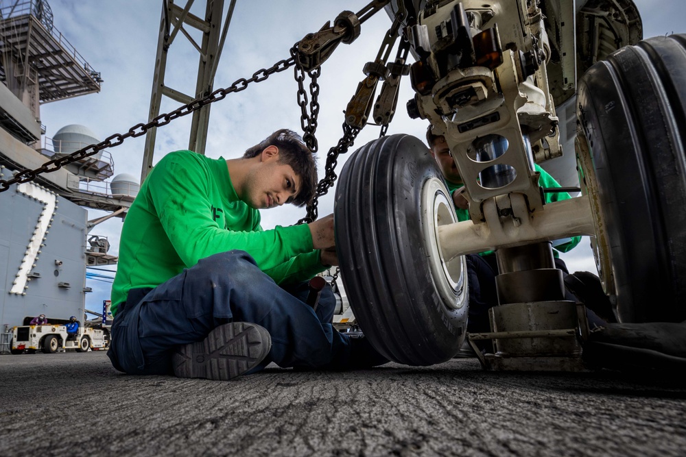 Daily Operations Aboard USS George H.W. Bush (CVN 77)