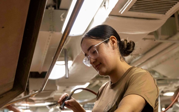 Daily Operations Aboard USS George H.W. Bush (CVN 77)
