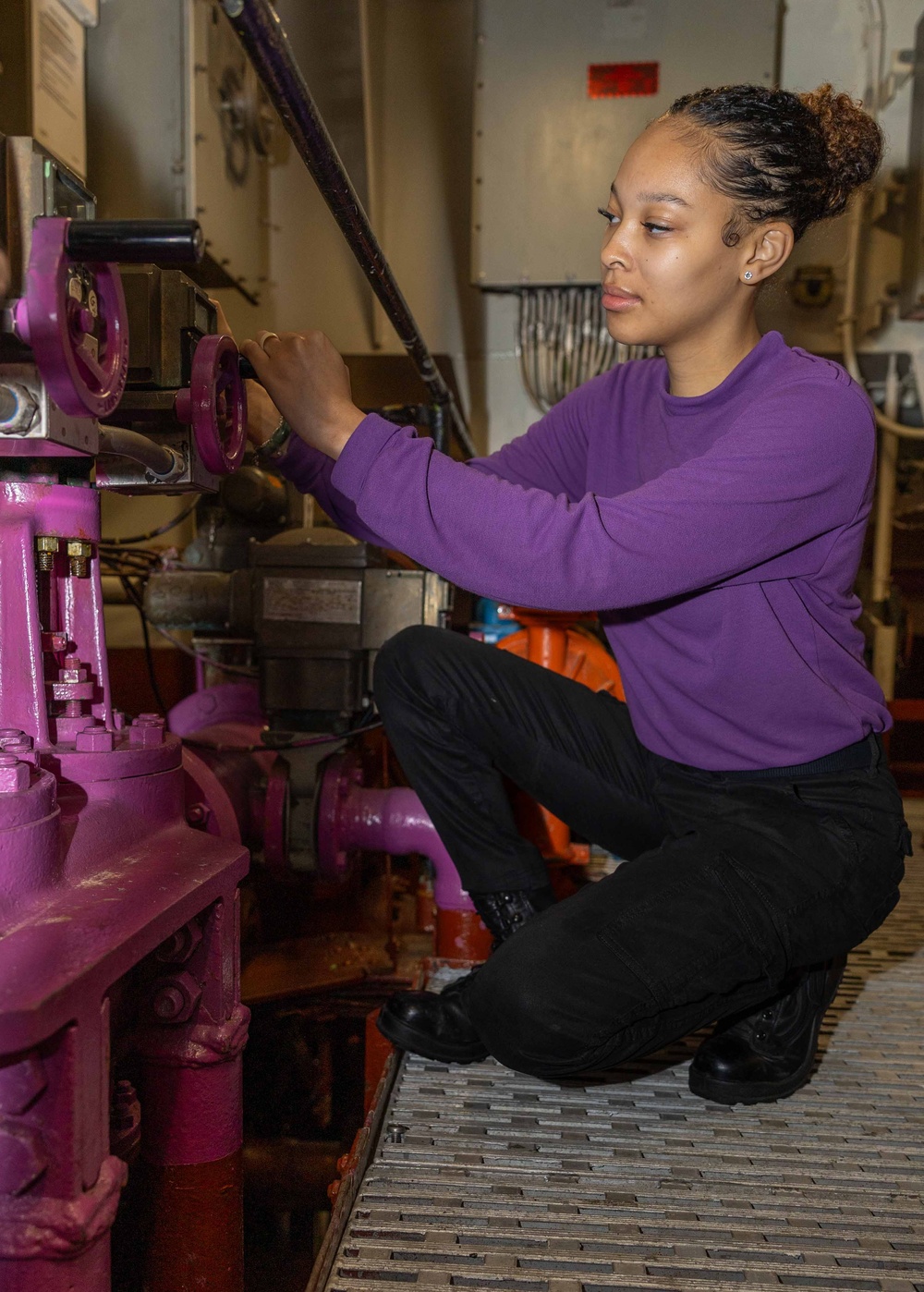 Daily Operations Aboard USS George H.W. Bush (CVN 77)