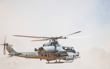 HMLA-367 conducts FARP training