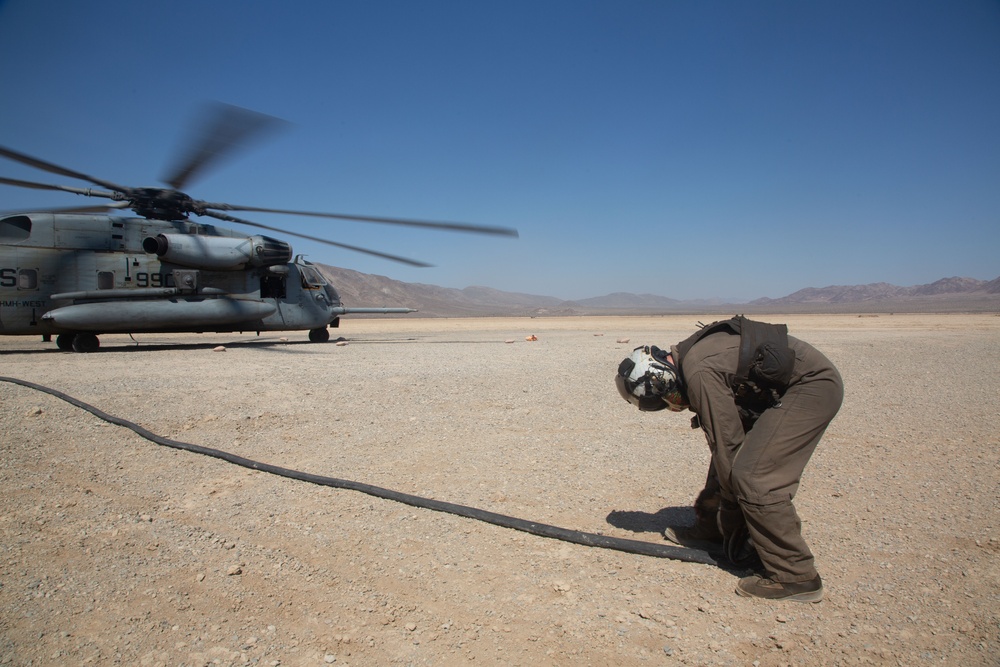 HMH-361 conducts flight operations during SLTE 4-25
