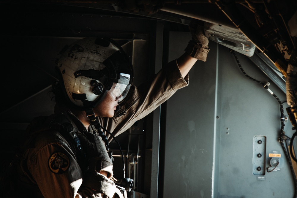 VMM-165 Conducts a TRAP during SLTE 4-25
