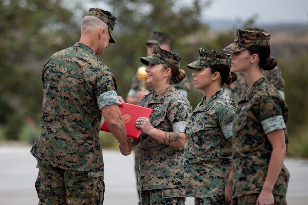 1st MARDIV holds quarterly colors ceremony