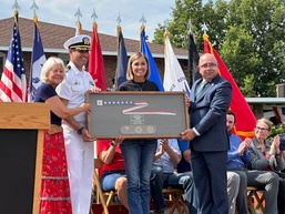 USS Iowa presents commissioning pennant to namesake state