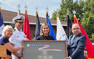 USS Iowa presents commissioning pennant to namesake state
