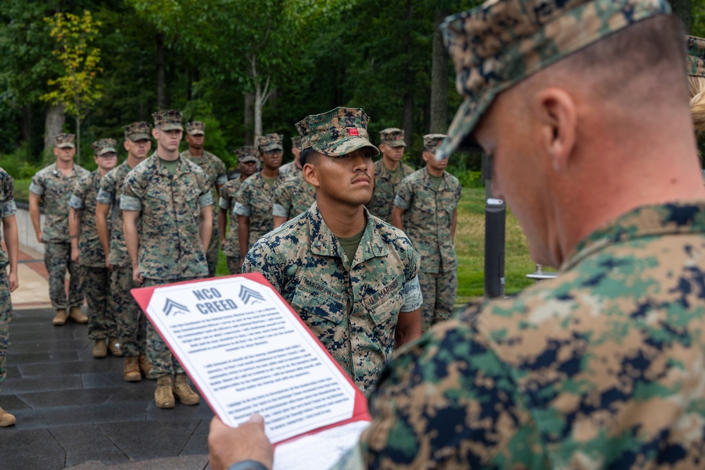 CLB-22 visits Marine Corps Museum
