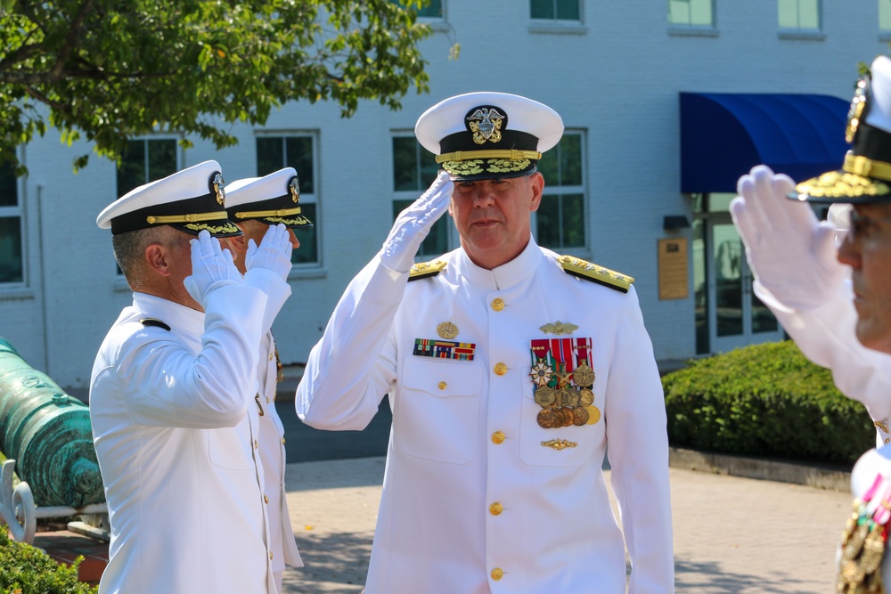 Naval Facilities Engineering Systems Command Holds Change of Command and Retirement Ceremony