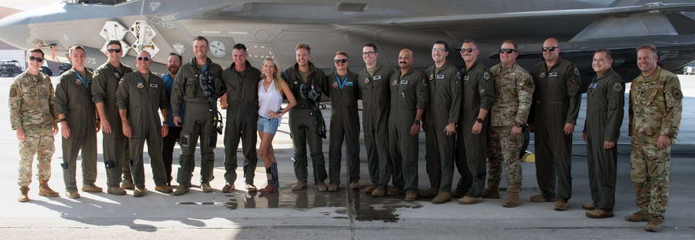 Gen. Drowley completes fini flight in F-35