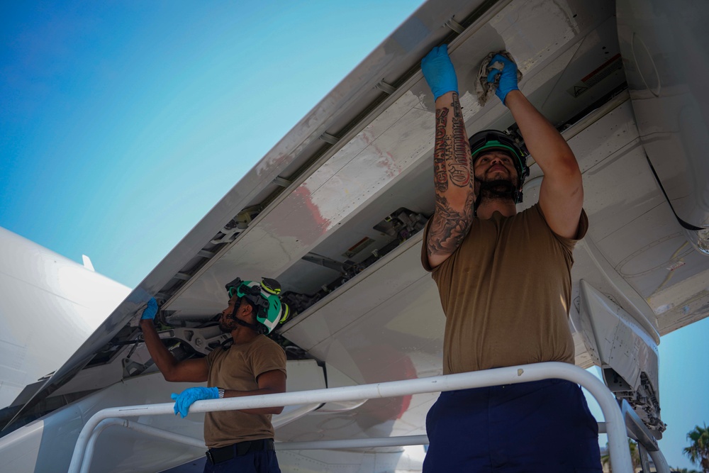 VP-5 OPERATIONS AT NAVAL AIR STATION SIGONELLA