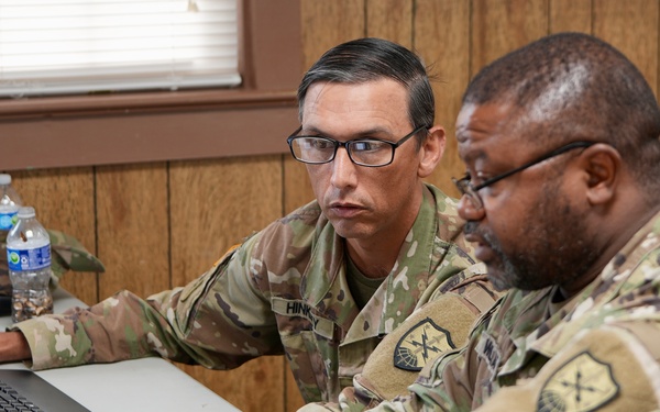 Maryland Army National Guard cyber soldiers lead certification exercise for sister units