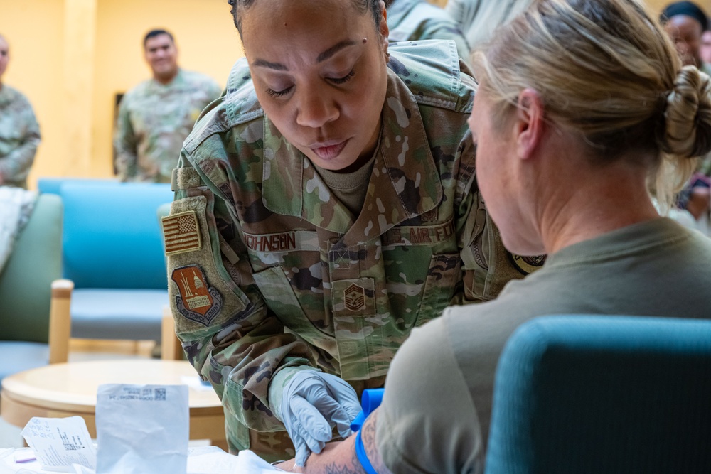 Defense Health Agency Chief Visits the 5MDG