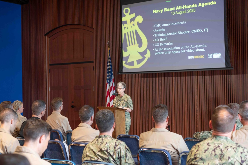 U.S. Navy Band conducts All Hands meeting