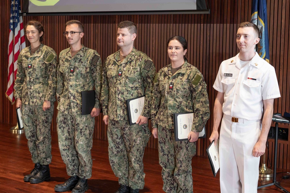 U.S. Navy Band conducts All Hands meeting