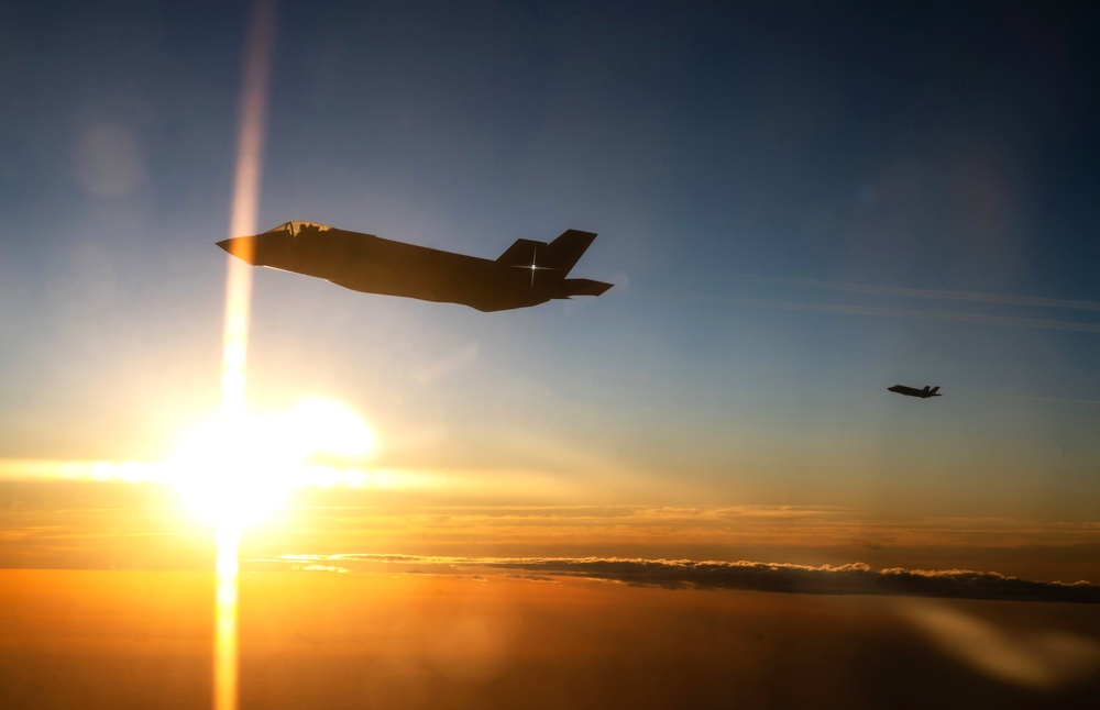 22 ARW keeps fighters in the air during BE 25-3