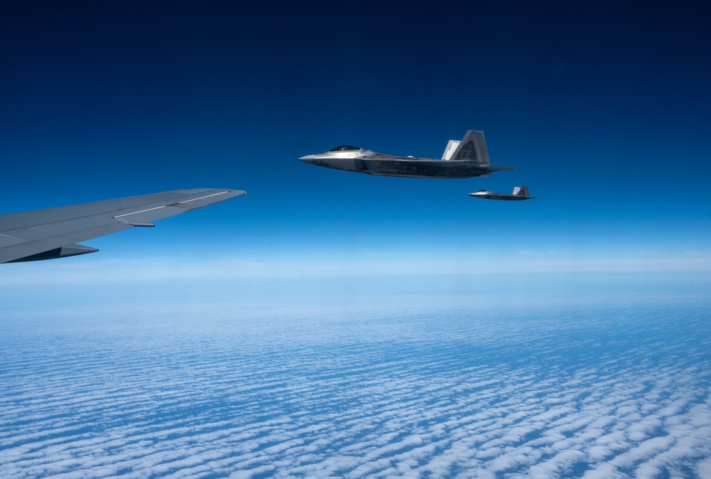 22 ARW keeps fighters in the air during BE 25-3