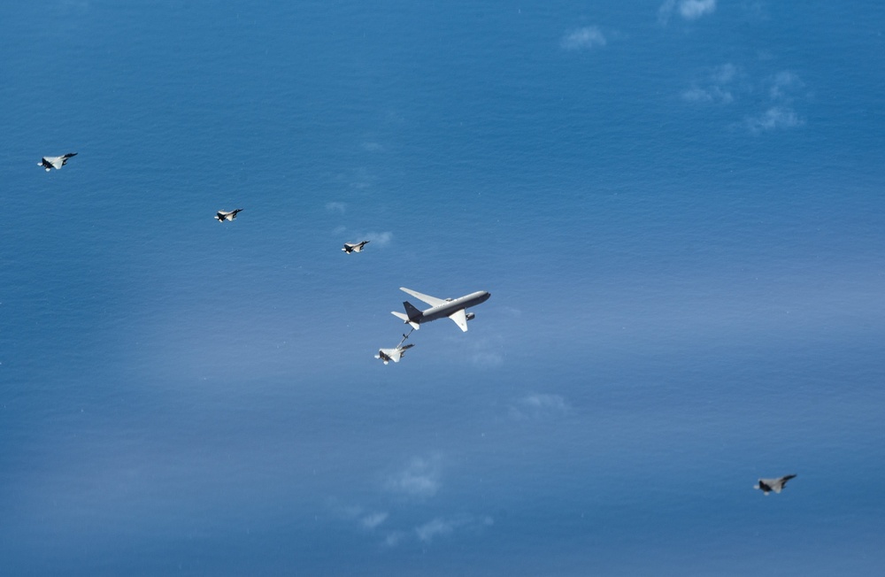 22 ARW keeps fighters in the air during BE 25-3