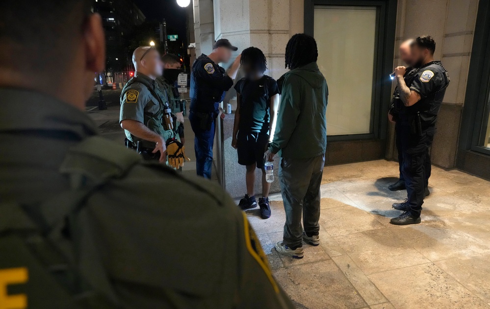 U.S. Border Patrol agents patrol alongside D.C. Police