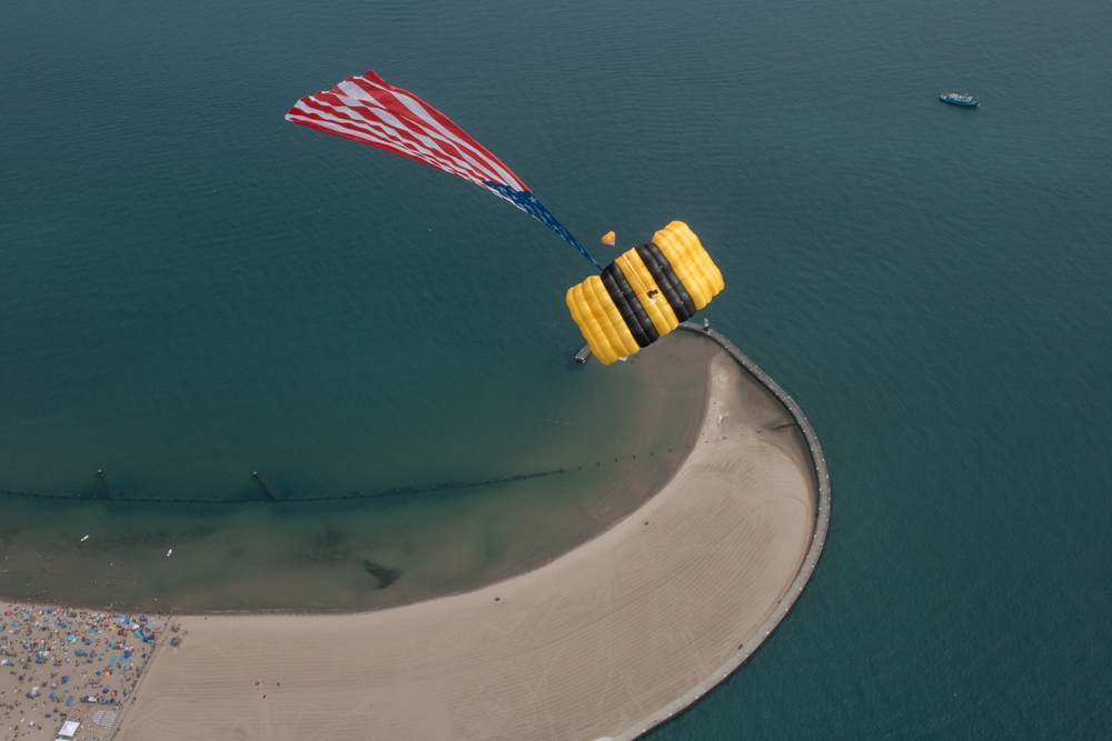 U.S. Army Parachute Team jumps for Chicago Air and Water Show