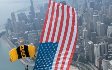 U.S. Army Parachute Team jumps for Chicago Air and Water Show
