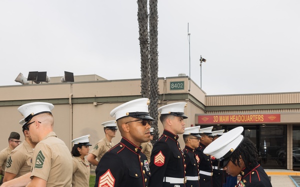 Marines with MWHS-3 perform uniform inspections