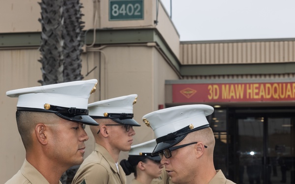 Marines with MWHS-3 perform uniform inspections