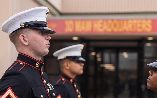 Marines with MWHS-3 perform uniform inspections
