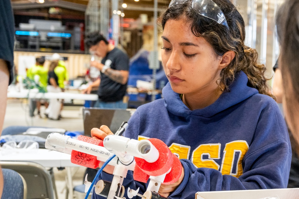 NAVFAC EXWC Supports the Engineers of Tomorrow