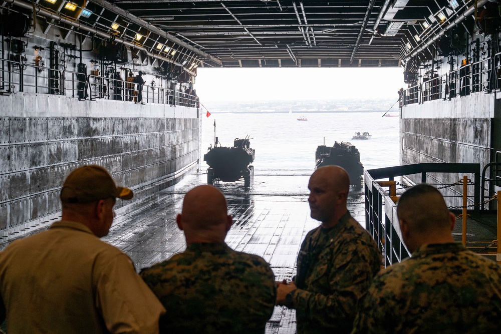 QUART 25.4: Navy and Marine Corps Leaders visit Somerset