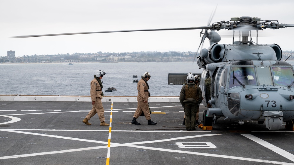 QUART 25.4: Navy and Marine Corps Leaders visit Somerset