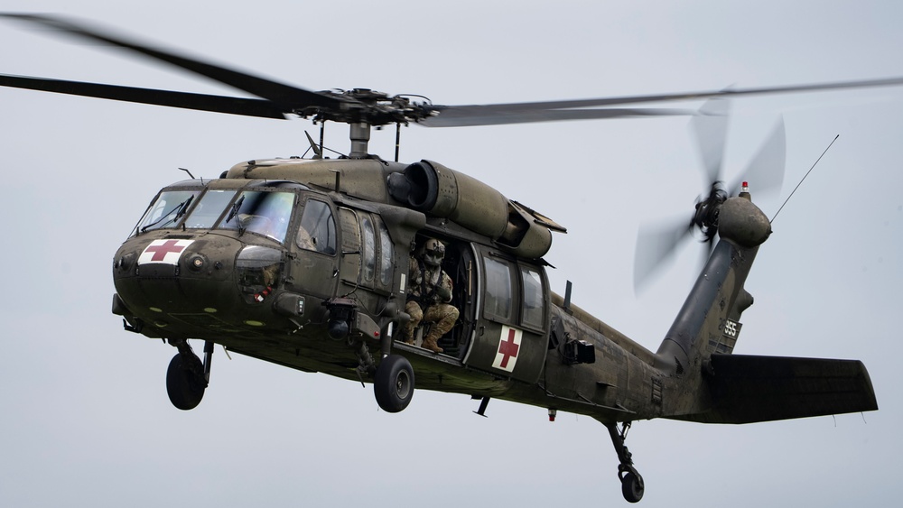 Panamanian and U.S. Forces conduct jungle MEDEVAC training
