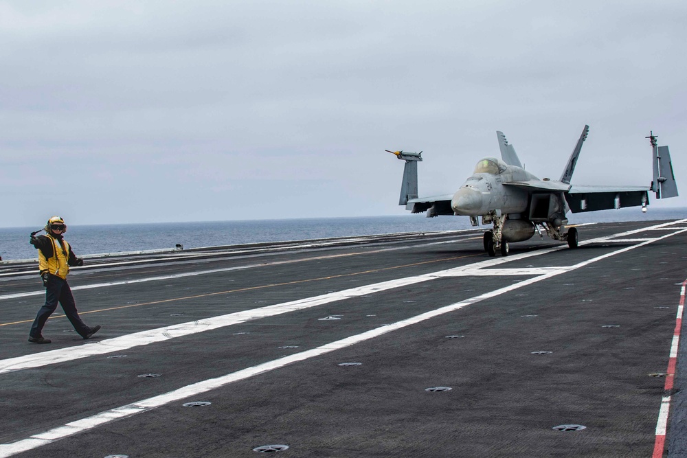 Abraham Lincoln conducts flight operations
