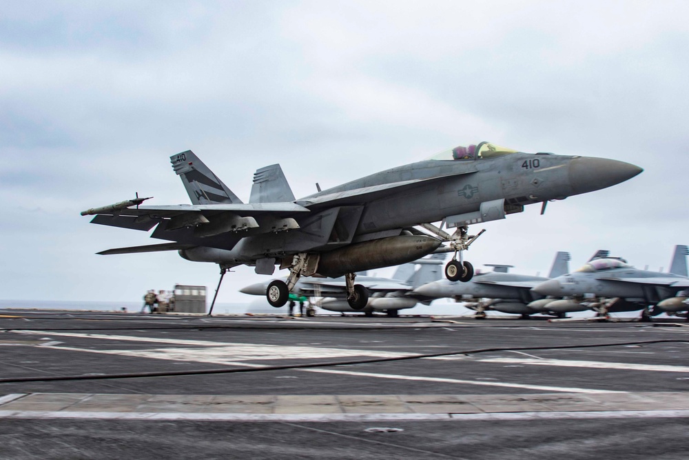 Abraham Lincoln conducts flight operations