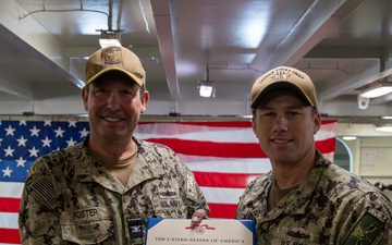 DESRON-21 conducts change of command ceremony