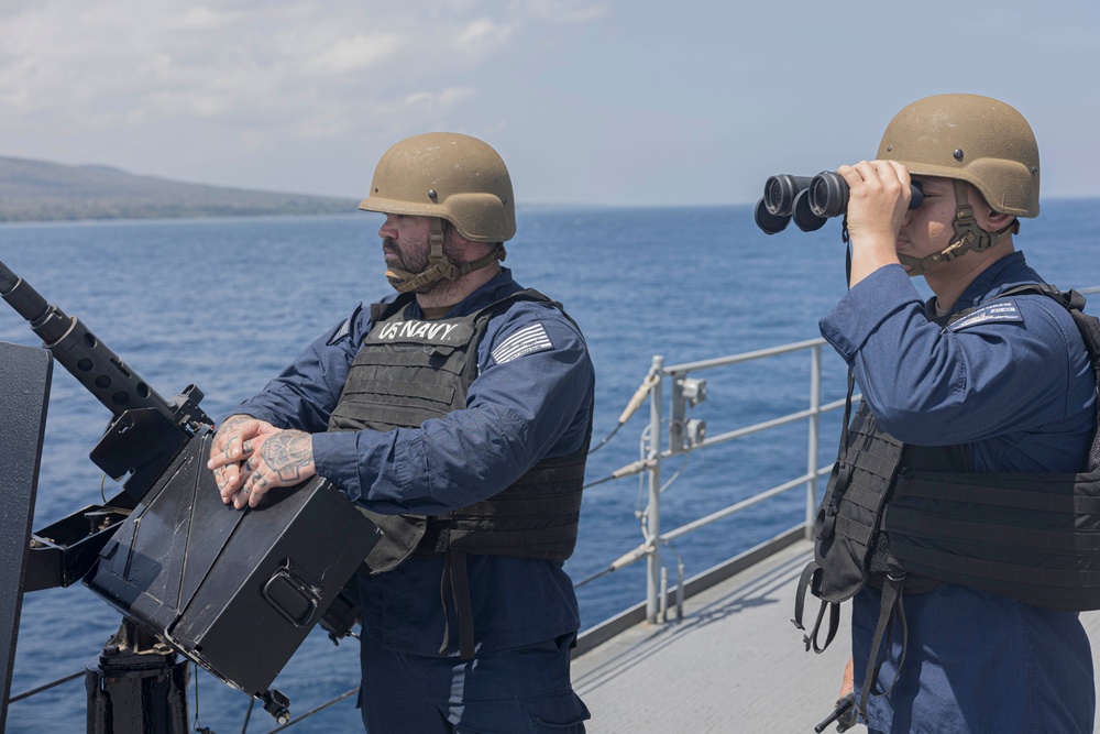 USS Frank Cable Arrives to Banyuwangi, Indonesia